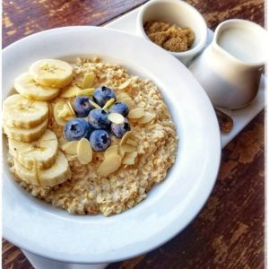 oatmeal with blueberries